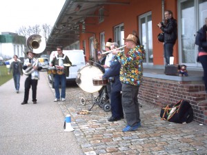 ... und denen fehlt scheinbar auch jemand am Tambourin ...